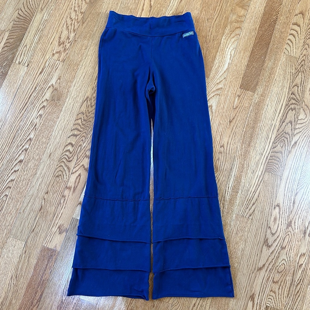 Matilda Jane Finn flare pants- Navy- Women’s small